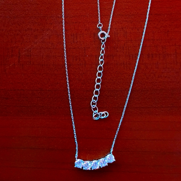 Classic Silver Necklace with Cubic Zirconia jewels - Picture 1 of 4